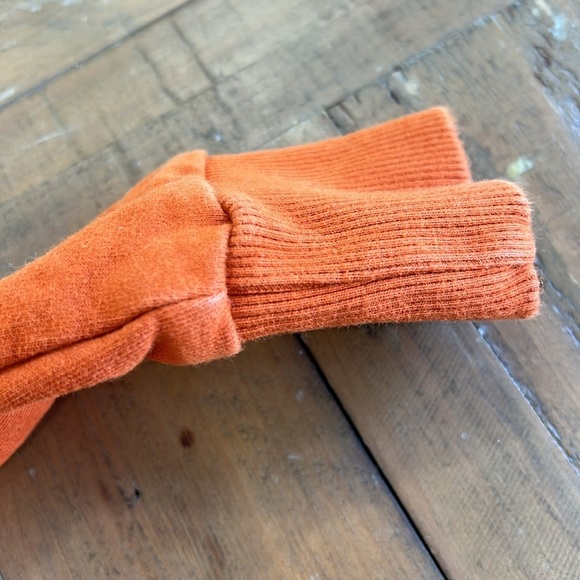 Little James orange cotton romper - Picture 4 of 7